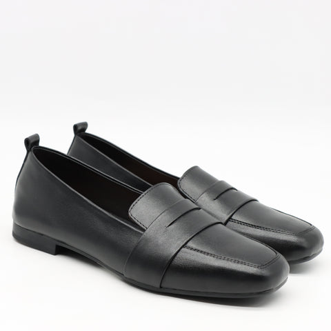 MOCASSINS PLATES EN CUIR