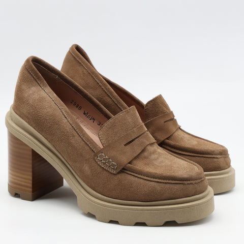 CHAUSSURES À TALONS EN DAIM CUIR ET SEMELLE CRANTÉE