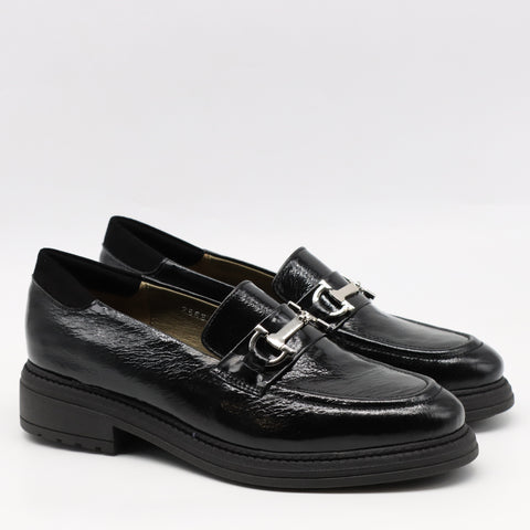 CHAUSSURES EN CUIR VERNIS