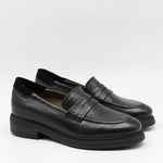 CHAUSSURES EN CUIR