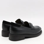 CHAUSSURES EN CUIR