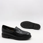 CHAUSSURES EN CUIR