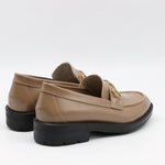 MOCASSINS EN CUIR ET MORS DORÉ
