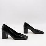 ESCARPINS EN CUIR VERNIS ET BOUT CARRÉ