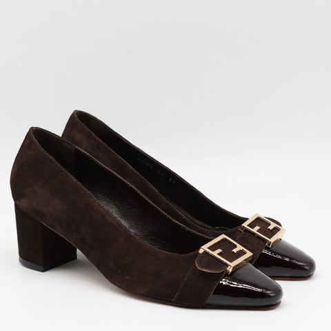 ESCARPINS EN DAIM CUIR ET BOUT POINTU EN CUIR VERNIS