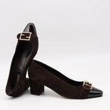 ESCARPINS EN DAIM CUIR ET BOUT POINTU EN CUIR VERNIS