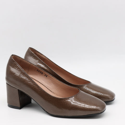 ESCARPINS EN CUIR VERNIS FROISSÉE