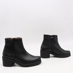 BOTTINES EN CUIR À TALONS CARRÉE