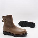 BOTTINES EN CUIR ET SEMELLE CRANTÉE