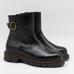 BOTTINES EN CUIR ET SEMELLE CRANTÉE