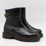BOTTINES EN CUIR ET SEMELLE CRANTÉE