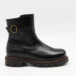 BOTTINES EN CUIR ET SEMELLE CRANTÉE
