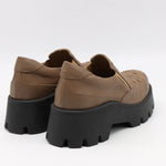 CHAUSSURES EN CUIR À SEMELLE CRANTÉE
