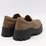 CHAUSSURES EN CUIR À SEMELLE CRANTÉE