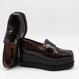 MOCASSINS COMPENSÉES EN CUIR VERNIS