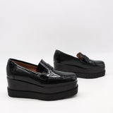 MOCASSINS COMPENSÉES EN CUIR VERNIS