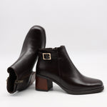 BOTTINES EN CUIR À TALONS CARRÉE