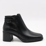 BOTTINES EN CUIR À TALONS CARRÉE