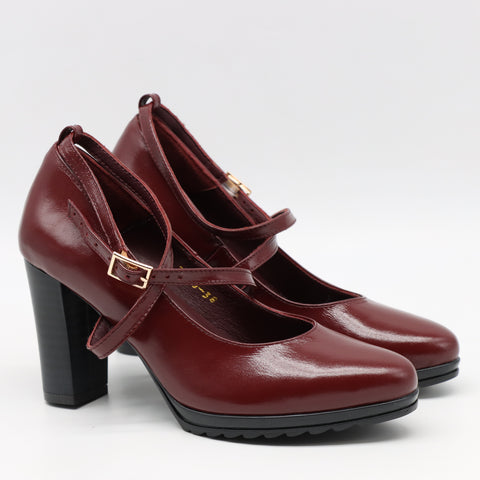 ESCARPINS À BRIDES CROISÉES EN CUIR VERNIS