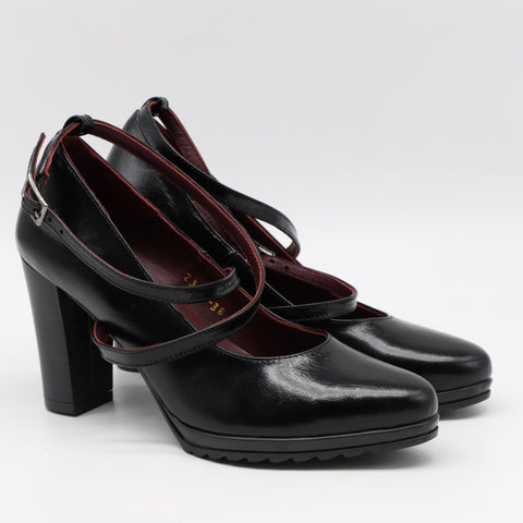 ESCARPINS À BRIDES CROISÉES EN CUIR VERNIS