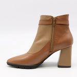 BOTTINES À TALONS ET BOUT POINTU EN CUIR