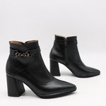 BOTTINES À TALONS ET BOUT POINTU EN CUIR