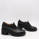 CHAUSSURES EN CUIR