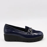 CHAUSSURES COMPENSÉES EN CUIR VERNIS