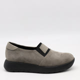 BASKETS EN DAIM CUIR