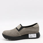 BASKETS EN DAIM CUIR