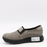 BASKETS EN DAIM CUIR