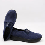 BASKETS EN DAIM CUIR