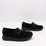 BASKETS EN DAIM CUIR
