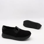 BASKETS EN DAIM CUIR