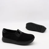 BASKETS EN DAIM CUIR