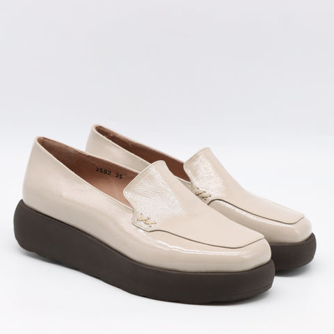 CHAUSSURES À PLATEFORMES EN CUIR VERNIS FROISSÉE