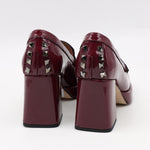 ESCARPINS À TALONS ET BOUT  EN CUIR VERNIS