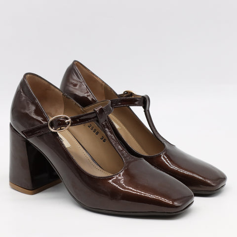 ESCARPINS À BRIDES  EN CUIR VERNIS