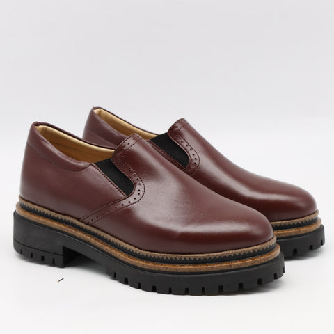 CHAUSSURES EN CUIR À SEMELLE CRANTÉE