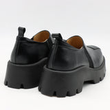 CHAUSSURES EN CUIR À SEMELLE CRANTÉE