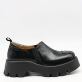 CHAUSSURES EN CUIR À SEMELLE CRANTÉE