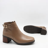 BOTTINES EN CUIR À TALONS CARRÉE