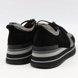 BASKETS À LACETS EN DAIM CUIR ET SEMELLE COMPENSÉE CRANTÉE