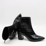 BOTTINES À TALONS ET BOUT POINTU EN CUIR