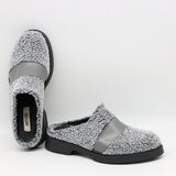 SABOT EN CUIR & MOUMOUTE