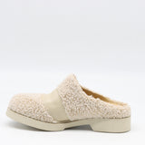 SABOT EN CUIR & MOUMOUTE