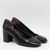 ESCARPINS EN CUIR  ET BOUT CARRÉ