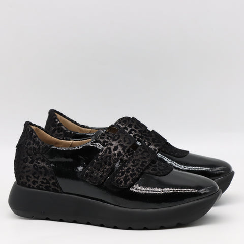 BASKETS EN DAIM CUIR À SCRATCH