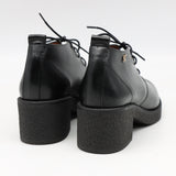 CHAUSSURES À LACETS ET TALONS EN CUIR