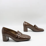 ESCARPINS À DOUBLES BOUCLES EN CUIR VERNIS